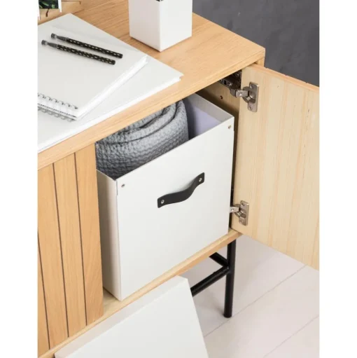 Caja Logan