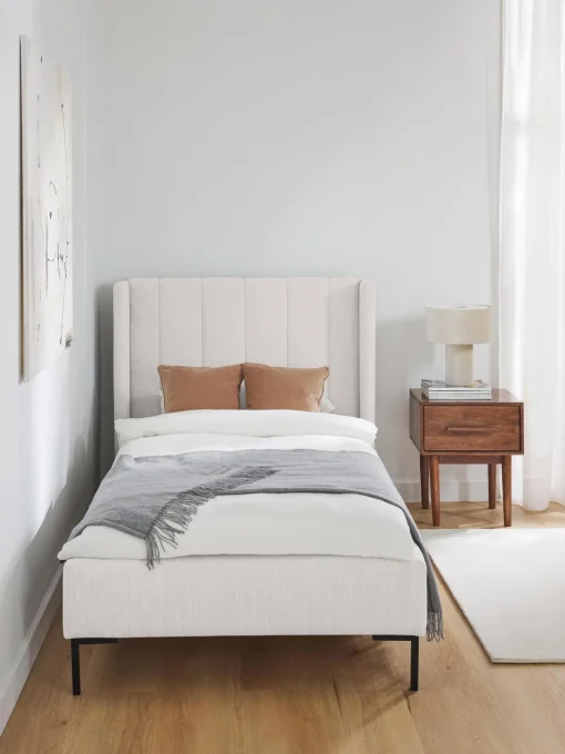 Cama Dusk