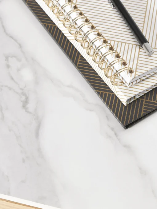 Mesa De Comedor En Look Marmol Jackson, Tamanos Diferentes