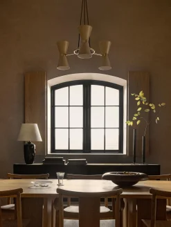 Mesa De Comedor En Madera Clara Androgyne, Tamanos Diferentes