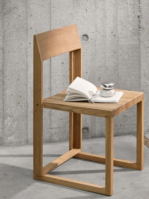 Silla De Madera De Roble Outline