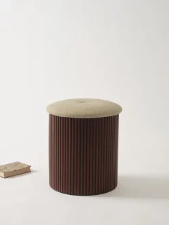 Puf De Madera Darwin, Con Espacio De Almacenamiento
